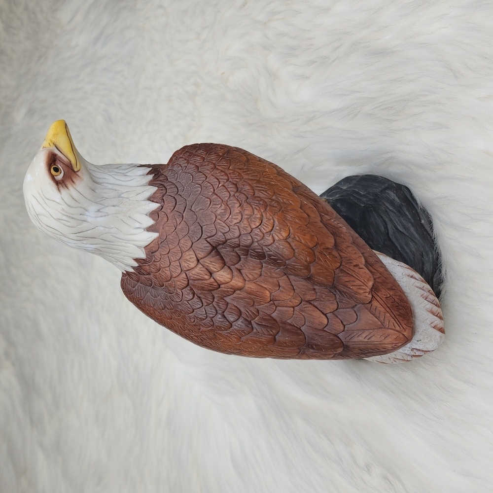 Avon 1982 Porcelain Bald Eagle Figurine Pride Of America Handcrafted For Avon - Picture 7 of 16